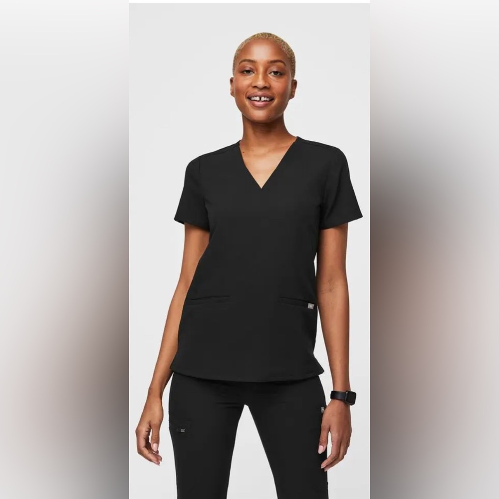 Figs Black Casma Three-Pocket Scrub Top